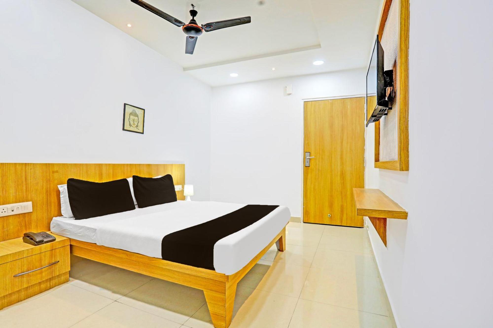 Super Hotel O Raipur Esterno foto