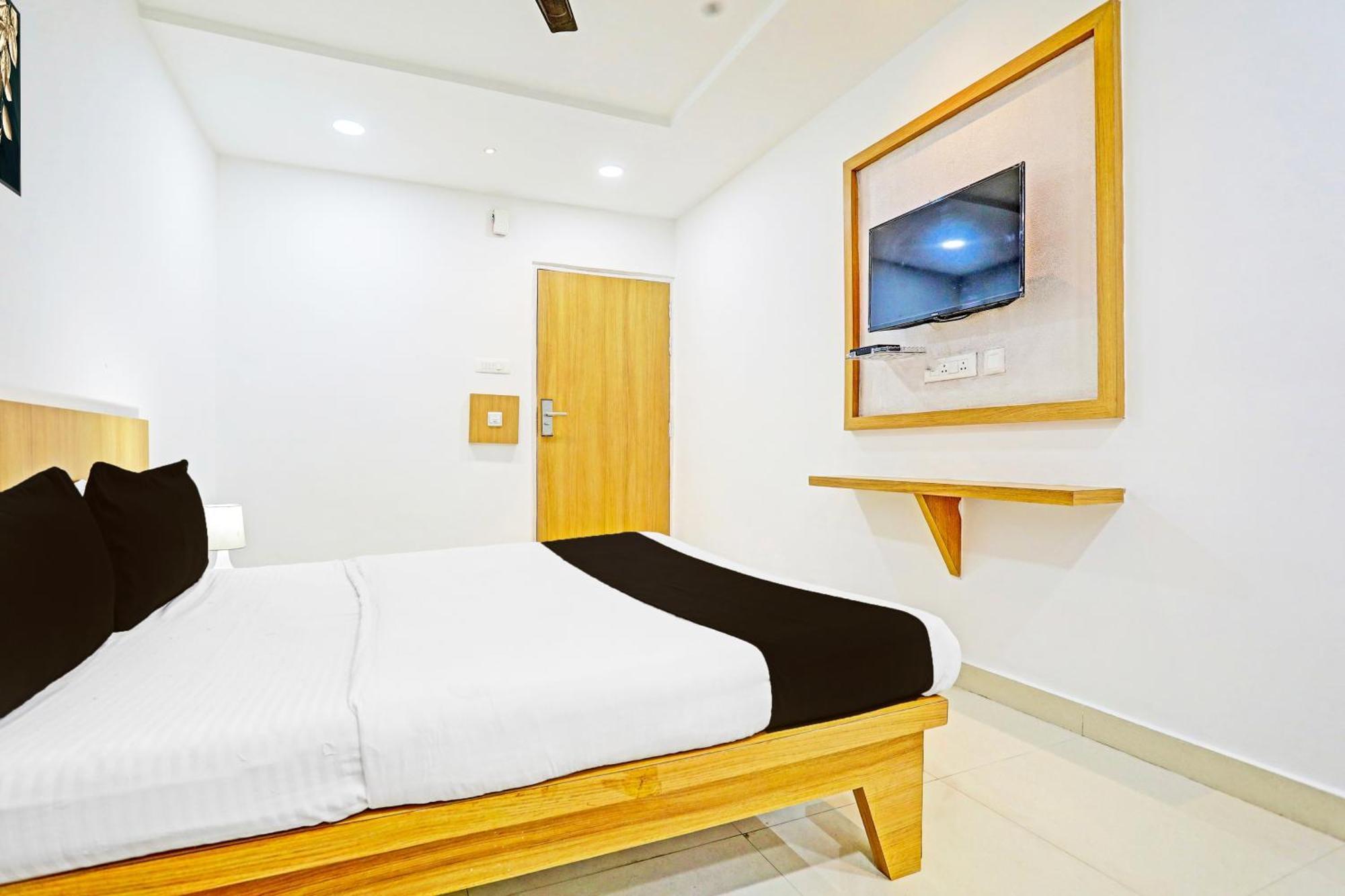 Super Hotel O Raipur Esterno foto