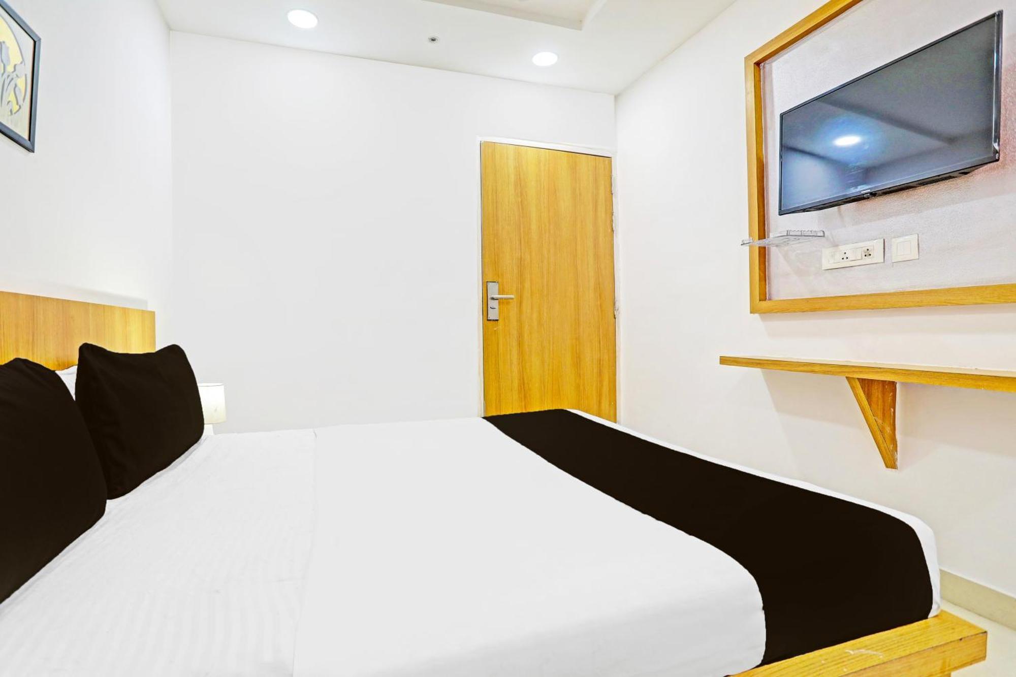 Super Hotel O Raipur Esterno foto